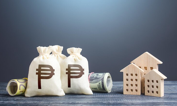 RBI keeps repo rate unchanged at 6.5%, benefiting home loan borrowers with stable EMIs. Read about the impact on real estate, borrowing costs, and market outlook.